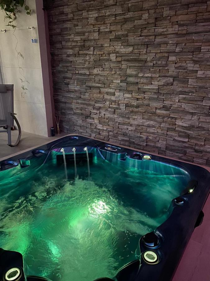 Balneum Rooms & Spa Mirabella Eclano Exterior photo